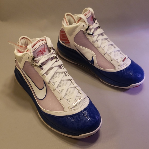 Nike LeBron Vll QS Sz 8.5 DS New in Box - Picture 2 of 7
